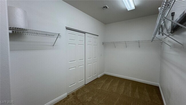 Building Photo - 10066 Golden Bluff Ave