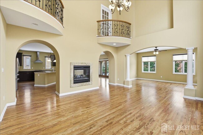 Building Photo - 86 Davinci Dr