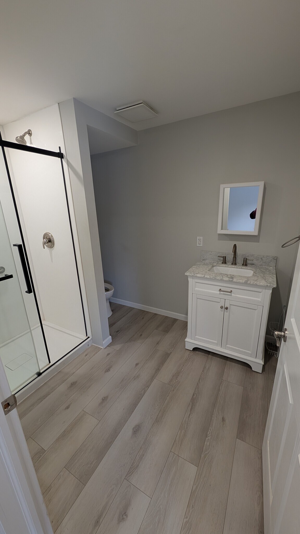 Building Photo - 3665 Essex Rd