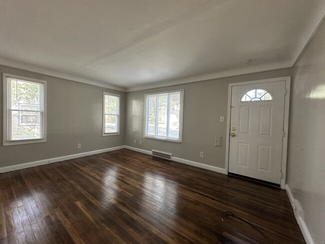 Building Photo - 4375 Guilford St