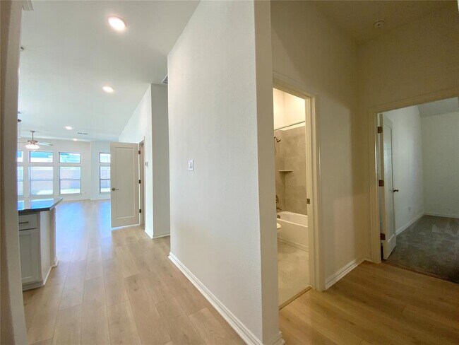 Building Photo - 247 Du Bois Ln