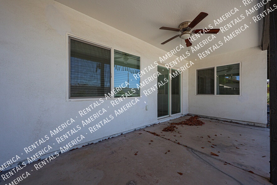 Building Photo - 2902 W Straford Dr