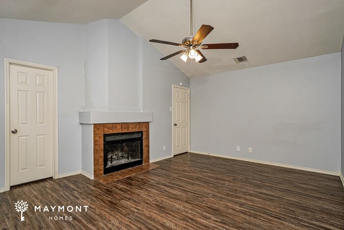 Building Photo - 8039 Sunshine Trail Dr