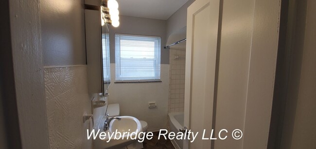 Building Photo - Coming Soon!  Very Nice 3 Bedroom 1 Bath H...