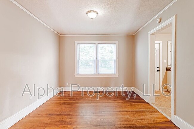 Building Photo - 102 Harvard Dr