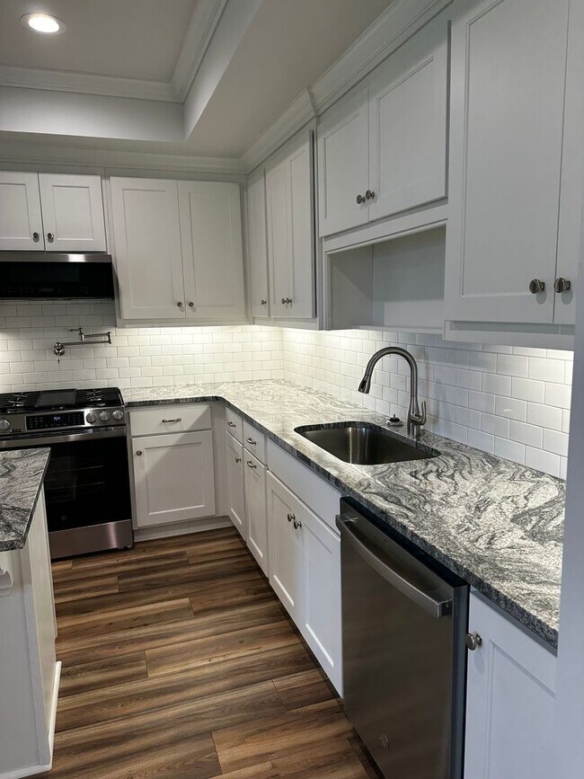 Building Photo - New Construction 4 Bedroom Townhome!
