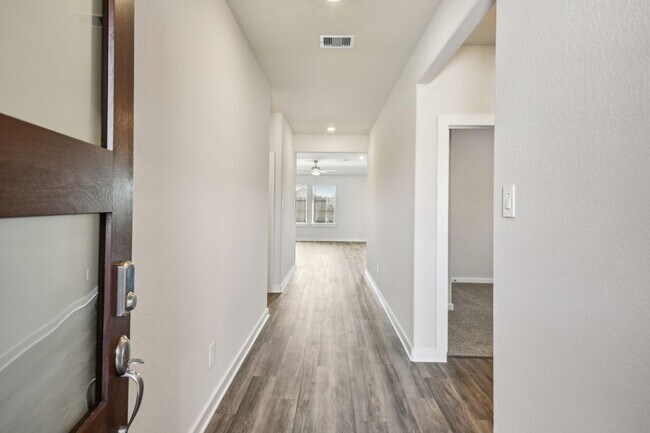 Building Photo - 6442 Sugarcane Ln