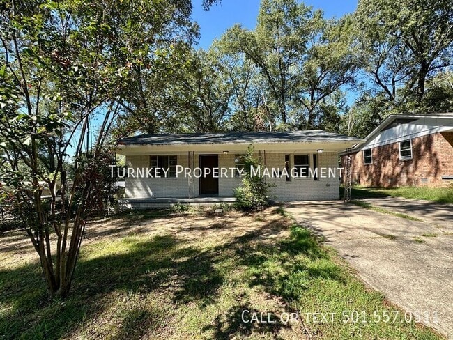 Primary Photo - 2018 S Monroe St