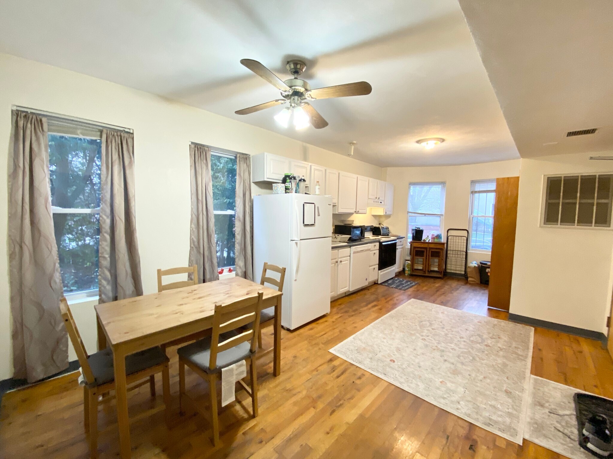 Building Photo - 840 Huntington Ave