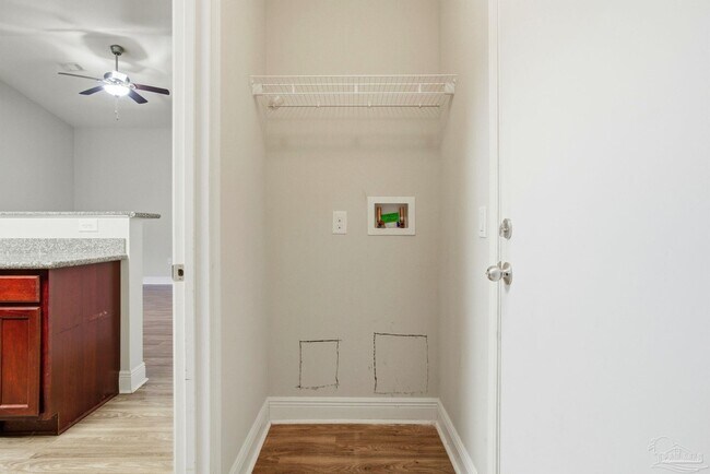 Building Photo - 8105 Nalo Creek Loop