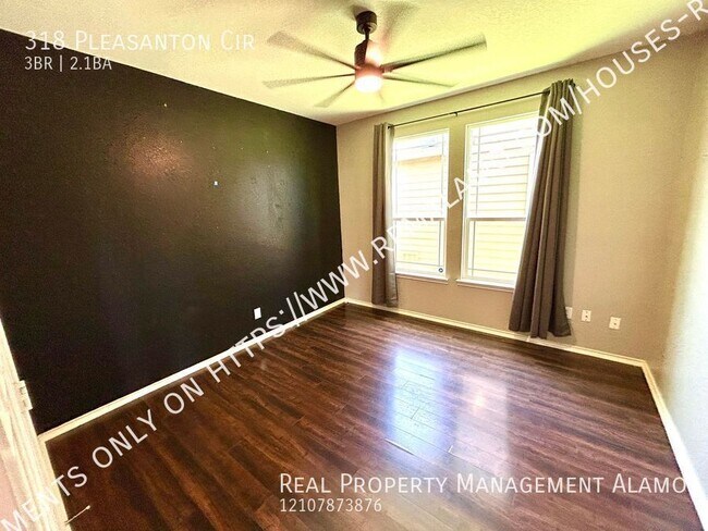 Building Photo - 318 Pleasanton Cir