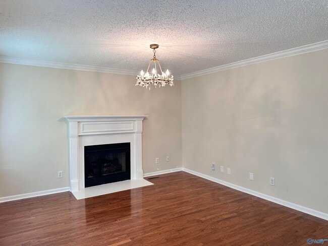 Building Photo - 1305 McCullough Ave NE