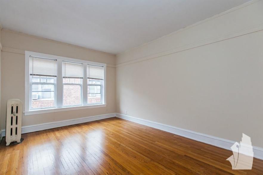 Building Photo - 630 W Arlington Pl