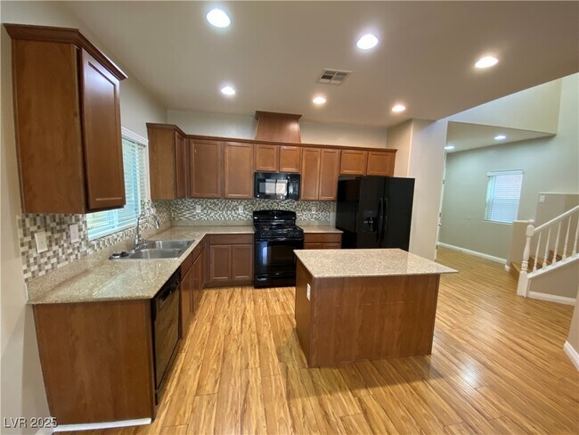 Building Photo - 10273 Headrick Dr