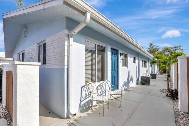 Building Photo - 3208 Marine Dr