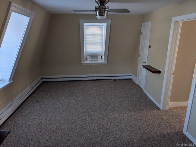 Building Photo - 21 Oakland Ave