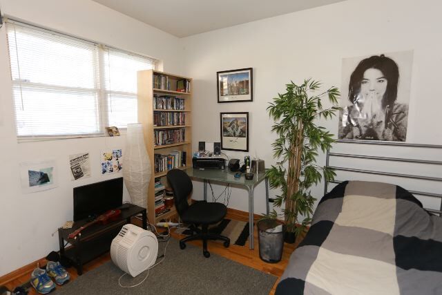 Building Photo - 1033 N Mozart St