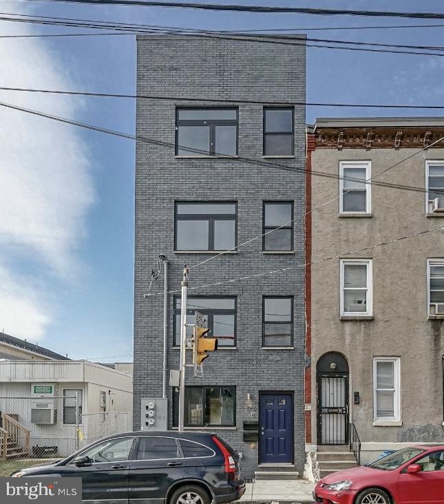 Building Photo - 1702 N Gratz St