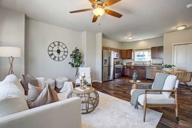 Building Photo - Charming 2-Bed, minutes to Fort Carson,  Peterson Space Force and downtown Colorado Springs.