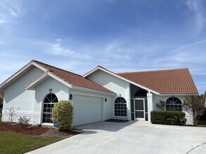 Building Photo - 813 Belville Blvd