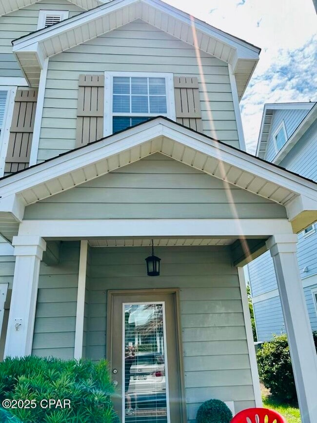 Building Photo - 335 Madison Circle