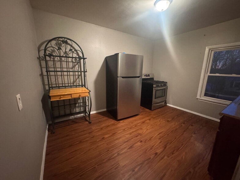 Building Photo - 117 Bloomfield Ave