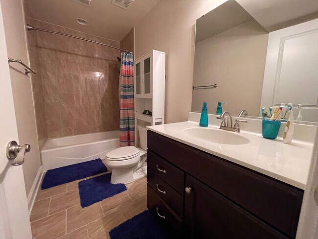 Building Photo - 6883 Birmingham Dr