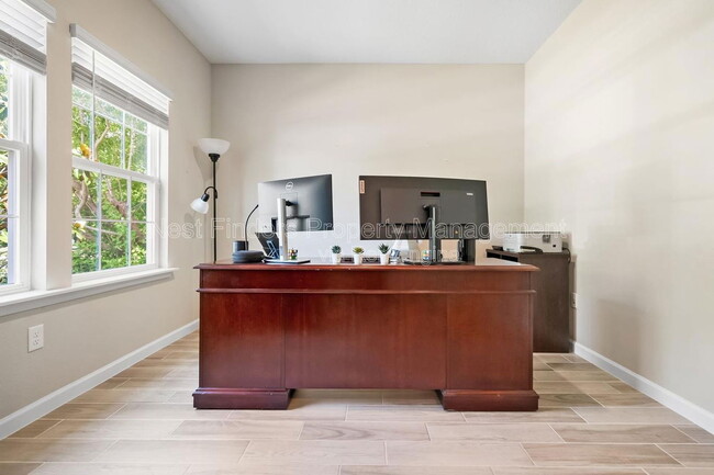 Building Photo - 10165 Roman Ln