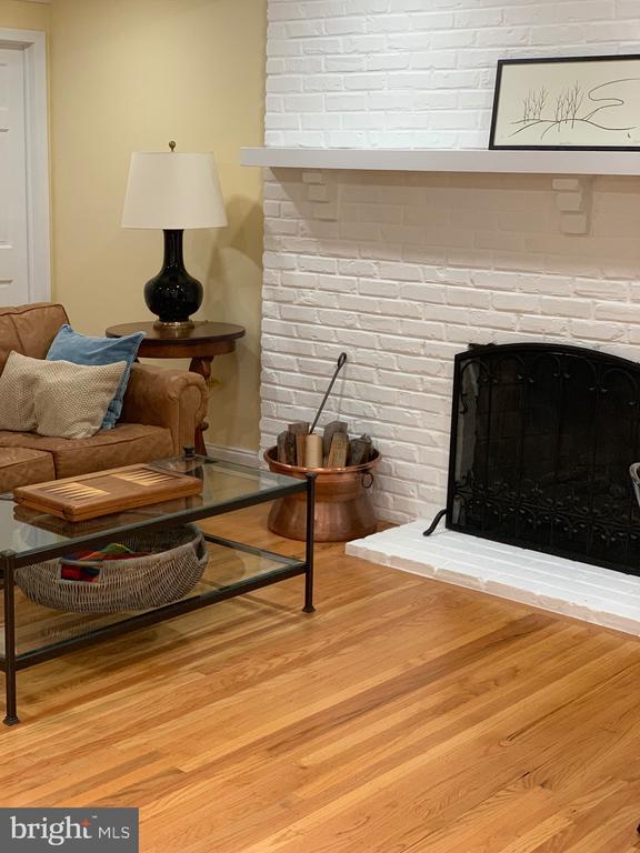 Building Photo - 20 Oakley Dr