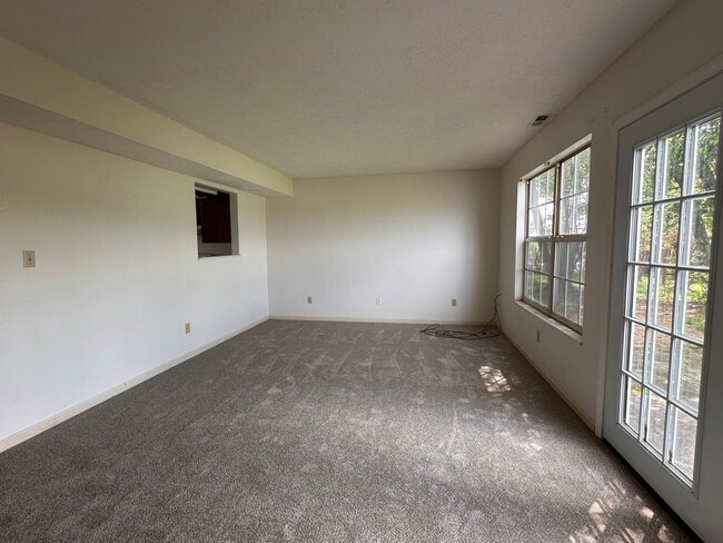 Building Photo - Colony Square Condo Available