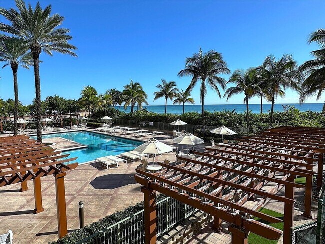 Building Photo - 2080 S Ocean Dr