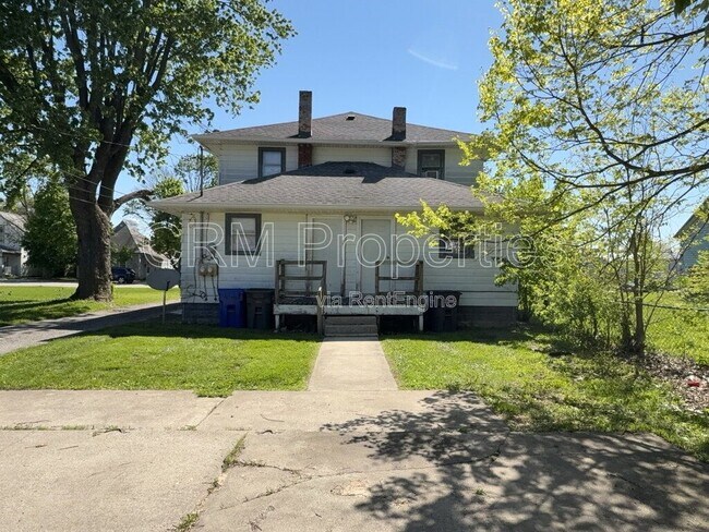 Building Photo - 809 N Webster St