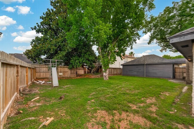 Building Photo - 12835 Woodlite Ln