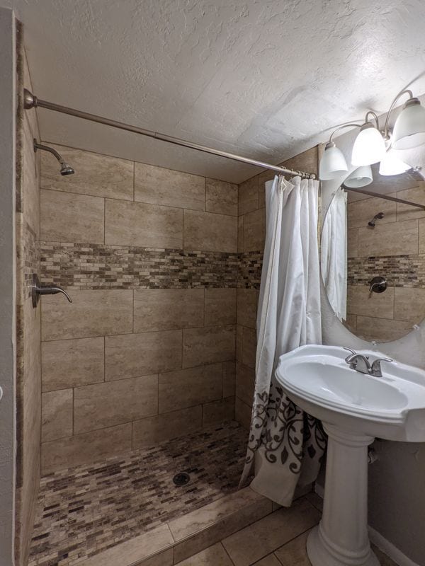 Building Photo - 12221 W Bell Rd