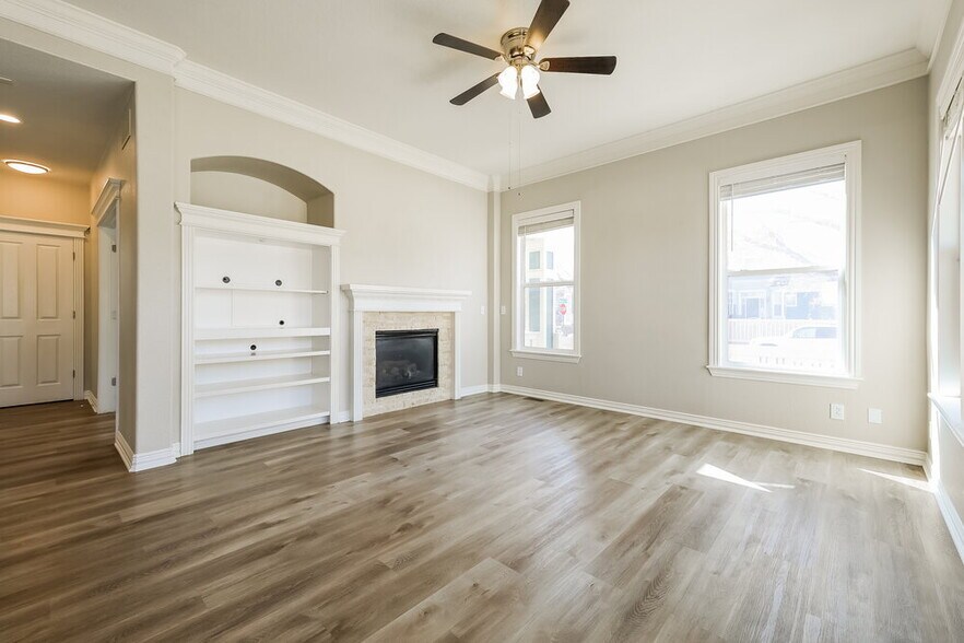 Building Photo - 10903 Belle Creek Blvd