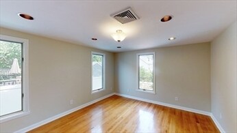 Building Photo - 8 Brandley Rd