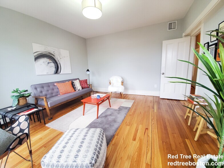 Building Photo - 25 Kensington Ave