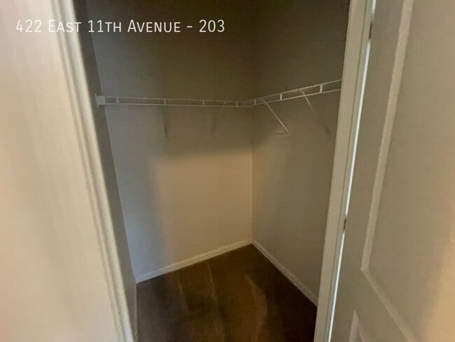Building Photo - 422 E 11th Ave