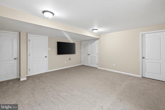 Building Photo - 10382 Lantern Ln