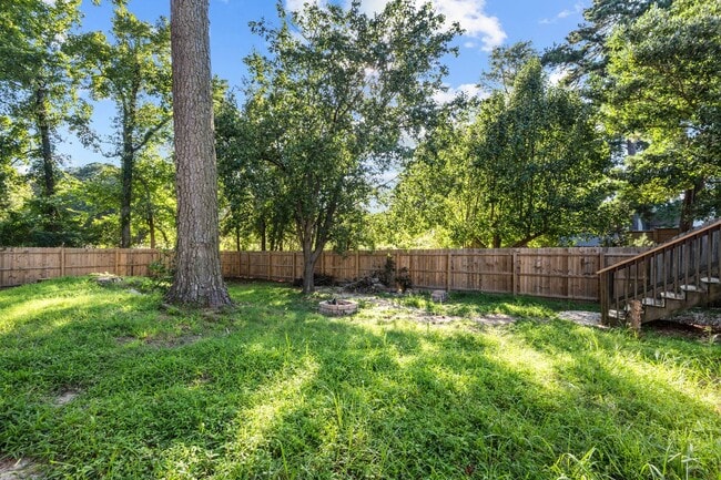 Building Photo - 4 Bedroom Home in Virginia Beach