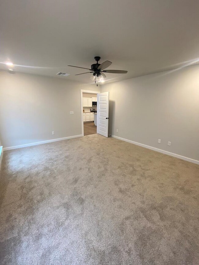 Building Photo - 329 Trailblazer Ln