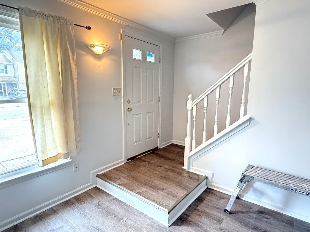 Building Photo - 691 Biltmore Dr