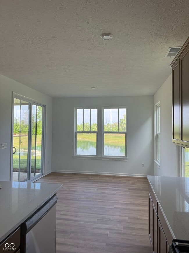 Building Photo - 15941 Tharp Wds Dr