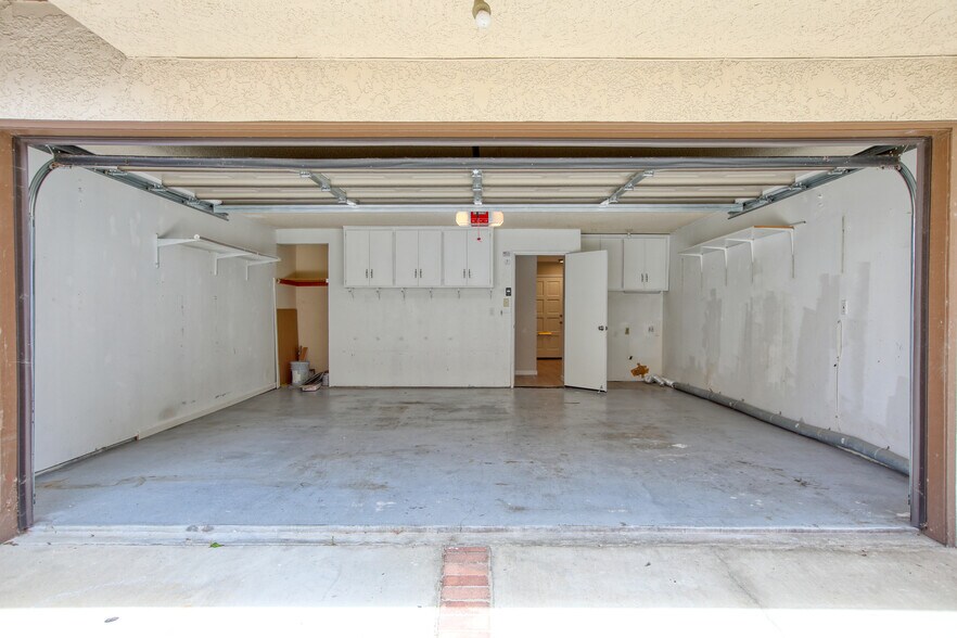Building Photo - 506 S 14th St