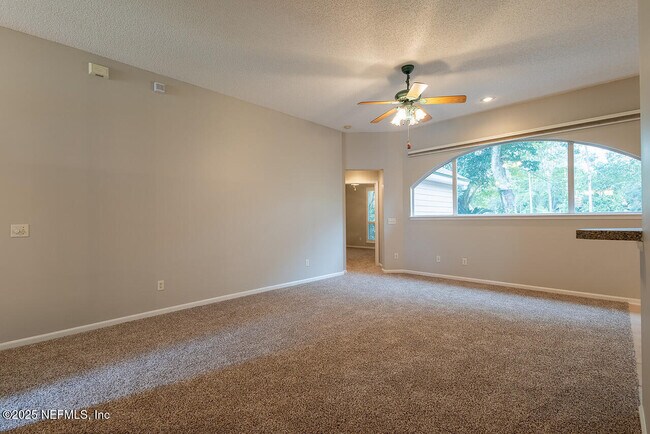 Building Photo - 1618 Highland View Ct