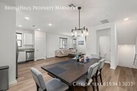 Building Photo - 5480 Seacliff Pl