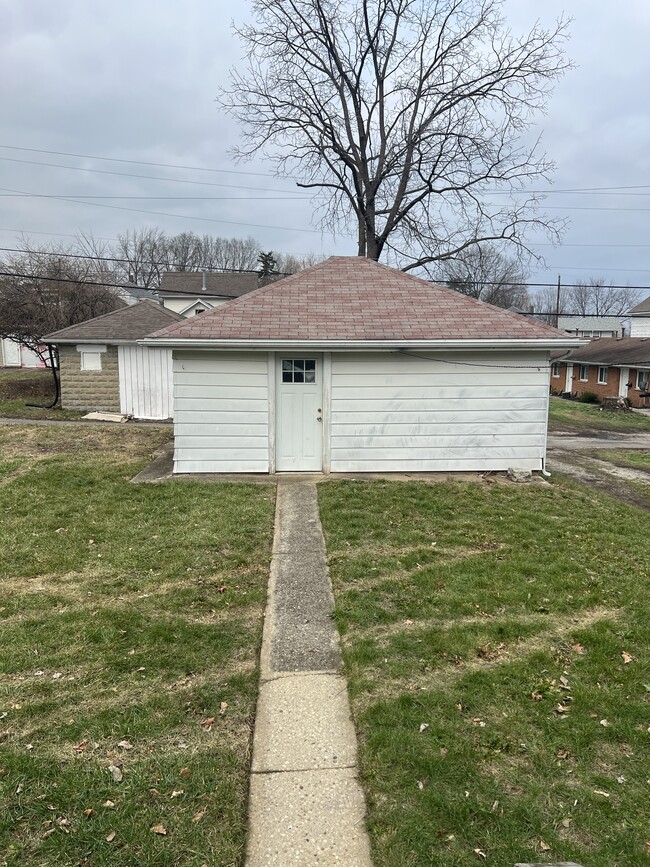 Building Photo - 517 Beckman St