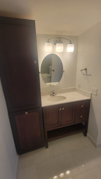 Building Photo - 1152 NW 124th Pl