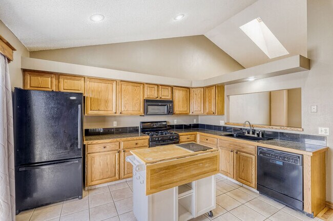 Building Photo - 6185 Wheatgrass Dr