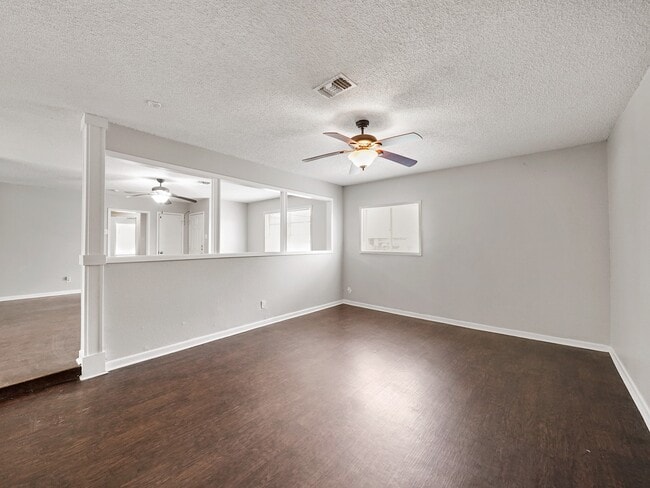 Building Photo - 3006 14th Ave N